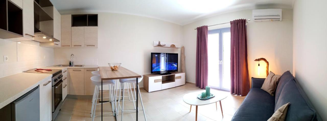 Celeni Apartments Лефкада Екстериор снимка